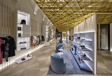 quando apre versace a firenze|Versace Opens First Store in Florence, Italy .